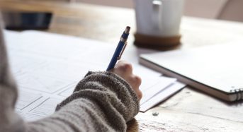 Features of Students Personal Statements for Scholarship